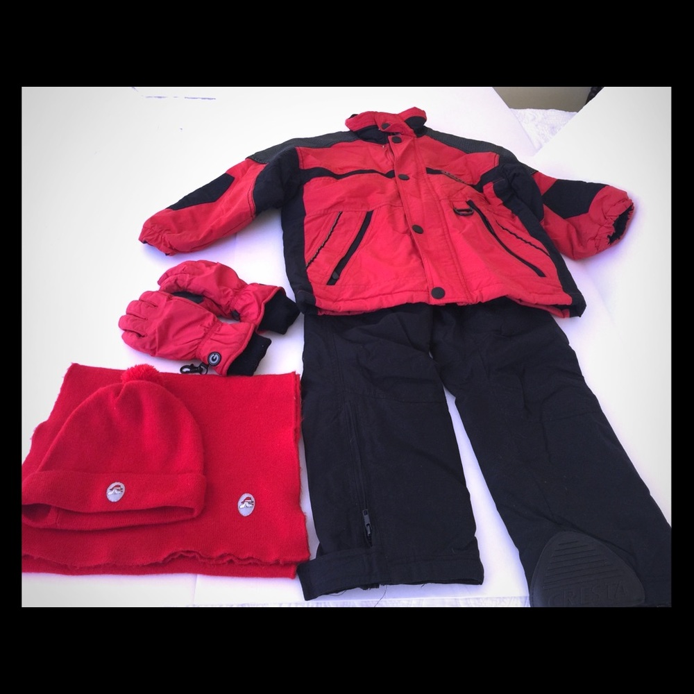 Complete Ski Set red ski jacket black ski pants red hat scarf gloves Kids 122 cm